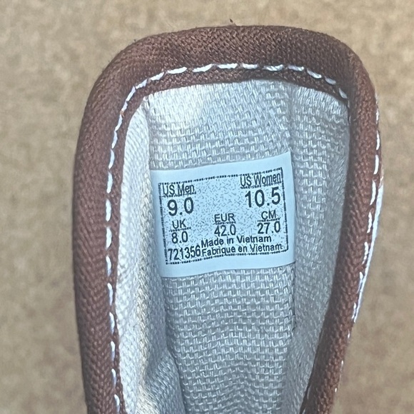 Vans
Old skool
Disney
'scrapbook' - Picture 8 of 14